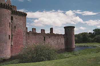 Looking from the gatehouse to the rear