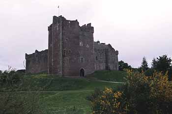 The 90' tower of Doune Castle