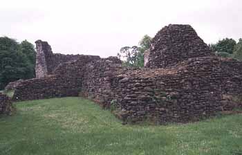 Foundations of the massive curtain wall